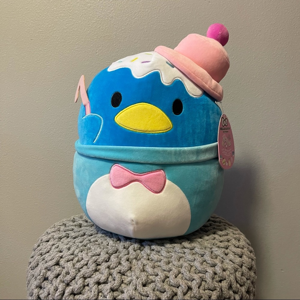Sanrio Squishmallow - Tuxedosam 12”